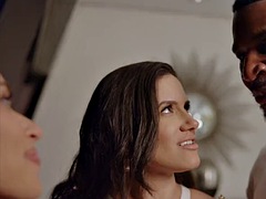 Velik kurac, Rjavolaska, Temnopolti, Hardcore, Medrasni seks, Lizanje, Milf, Trojček