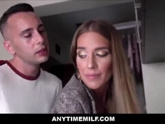 Blondine, Blasen, Familie, Milf, Mutti, Schwestern, Sohn, Stiefmutter