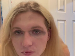 Makeup to Comfort Look