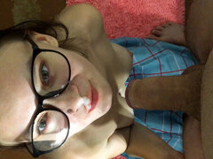 18 ans, Amateur, Sucer une bite, Couple, Petite amie, Lunettes, Pov, Russe