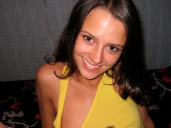 Amatør, Soveværelse, Stor pik, Brunette, Hundestilling, Naturlige bryster, Mager, Teenager