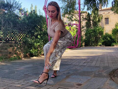 Amatéři, Blondýna, Evropské, Fetiš nohou, Řecké, Podpatky, Venku, Sólo