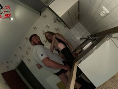 18, Amatør, Tysk, Husfrue, Kjøkken, Orgasme, Tenåring, Pupper