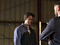 Bigass gay undercover agent fucked by criminal in doggy style