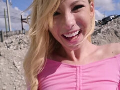 Amerikansk, Blondin, Avsugning, Fingering, Pov, Offentlig, Fitta, Tonåring