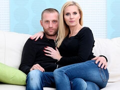 Leie, Arsch, Grosser schwanz, Grosse titten, Blasen, Hundestellung, Milf