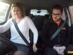 Amateur, Mamada, Coche, Checa, Tetas naturales, Al aire libre, Coño, Realidad