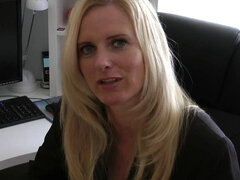 Stora tuttar, Blondin, Par, Tysk, Handjobb, Förödmjukelse, Mogen, Penis