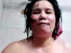 Zuhanyozó