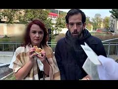 큰 음경, 큰 가슴, 오랄섹스, 바람핀, 오쟁이 진 남자, 유럽인, 빨간 머리, 잡년