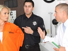 Stor røv, Stor pik, Store bryster, Blondine, Pik sutte, Hundestilling, Mor jeg gerne vil kneppe, Bryster