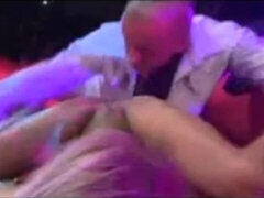 Blondine, Handjob, Hardcore, Küssen, Lecken, Party, Muschi, Flotter dreier