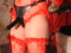 Bondage domination sadisme masochisme, Bondage, Homme nu et filles habillées, Femme dominatrice, Rousse roux, Esclave