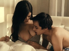 Gros seins, Brunette brune, Poilue, Hard, Hd, Fille latino, Léchez, Adolescente