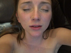 18 anni, Amatoriale, Pompino, Fidanzata, Hardcore, Hd, Punto di vista pov, Ragazza