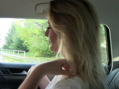 Enthousiasteling, Blond, Auto, Sperma shot, Natuurlijk, Buiten, Openbaar, Lerarin