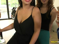 Blond, Pijpbeurt, Bruinharig, Sperma in gezicht, Latijnse vrouw, Likken, Geld, Kut duiken