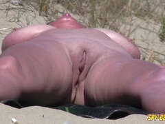 Leie, Wohlbeleibte schöne frauen, Strand, Braunhaarige, Pummelig, Milf, Muschi, Spanner