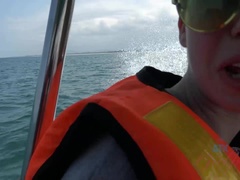 Любители, Эксгибиционист, Подружка, Джинсы, На природе, Крошечные, От первого лица, Влажная