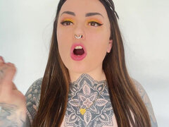 Amateur, Conversation vulgaire, Femme au foyer, Mère que j'aimerais baiser, Solo, Tatouage, Épouse