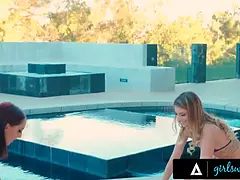 18, Mačiatko, Veľké kozy, Vysokoškoláčka, Hd, Lesbické, Pička, Fajka  sanie