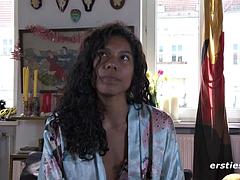 Nana, Brunette brune, Allemand, Poilue, Hard, Masturbation, Solo, Nénés