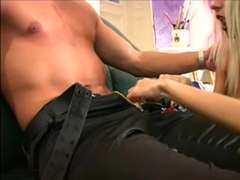 Blondine, Pik sutte, Sædskud, Komme på ansigtet, Hårdt