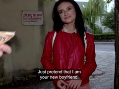 Sucer une bite, Brunette brune, Collège université, Gorge profonde, Hard, Argent, De plein air, Public