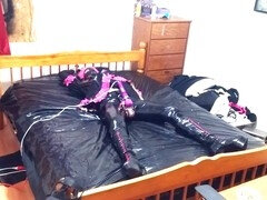 Sissy maid gets off in self-restrained bondage fun