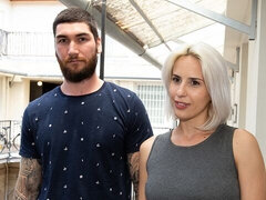 Amatör, Stor kuk, Blondin, Avsugning, Doggystyle, Milf, Kort hår, Tuttar
