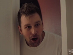 Анальный секс, Жопа, Блондинки, Грудастые, Пирсинг, Трансы, Короткая стрижка, Тату