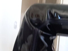 Sarokkal való, Gumi, Harisnya