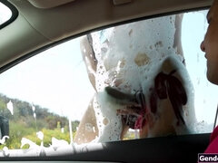 Anaal, Grote mammen, Diep in de keel, Handbeurt, Hd, Interraciaal, Shemale