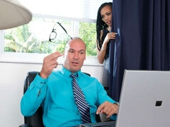 Verga grande, Tetas grandes, Mamada, Morena, Ébano, Tetas naturales, Oficina, Coño