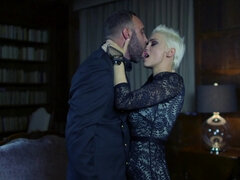 Bondage domination sadisme masochisme, Gros seins, Blonde, Sucer une bite, Bondage, En levrette, Hd, Mère que j'aimerais baiser