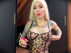 Vies praten, Dominante vrouw, Vernedering, Meesteres, Alleen, Tatoeage