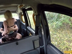 Enthousiasteling, Auto, Sperma shot, Vingeren, Kokhalzen, Handbeurt, Likken, Buiten