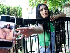 18, Stor stjärt, Stor kuk, Stora tuttar, Avsugning, Doggystyle, Mager, Tonåring