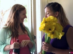 Brunetta, Cicciona, Carina, Gola profonda, Toccando, Capellona, Lesbica, Mamma che vorrei scoparmi