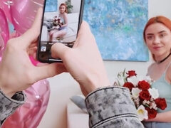 Redhead gives snatch to the photographer