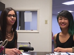 Amatör, Asiatisk, Avsugning, Hd, Slick, Kontor, Pov, Trekant