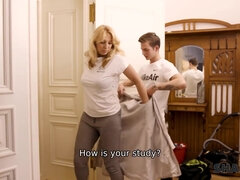 Cuarto de baño, Tetas grandes, Rubia, Sexo duro, Madres para coger, Coño, Ruso, Afeitado