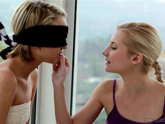 Kotě, Velký zadek, Blondýna, Lesbické, Masturbace, Přírodní prsa, Pička, Kozičky