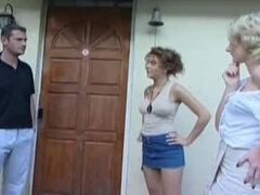 Anal, Blonde, Brunette brune, Compilation, Français, Public