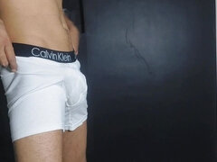 Indiai, Maszti, Egyedül