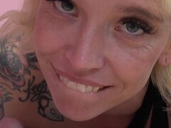Amerikansk, Blondin, Avsugning, Par, Milf, Pov, Tatuering