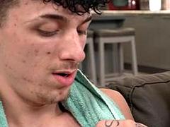 Grosse bite, Sucer une bite, Femme couguar, Éjaculation interne, Masturbation, Mature, Mère que j'aimerais baiser, Nénés