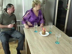 Rumpa, Avsugning, Bystig, Snopp, Tysk, Granny, Hd, Trekant