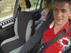 Culo, Culo grande, Rubia, Mamada, Coche, Estilo perrito, Pajear, Adolescente