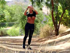 Stora tuttar, Blondin, Dildo, Gapande, Milf, Fitta, Retas, Vibrator